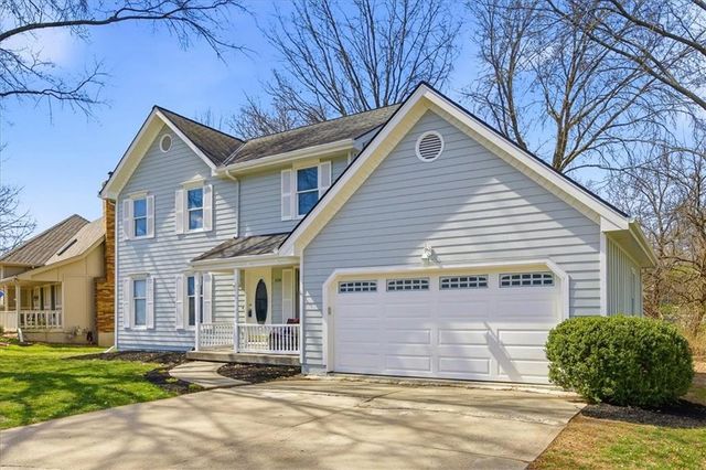 1104 SE 7th Street, Lee's Summit, MO 64063