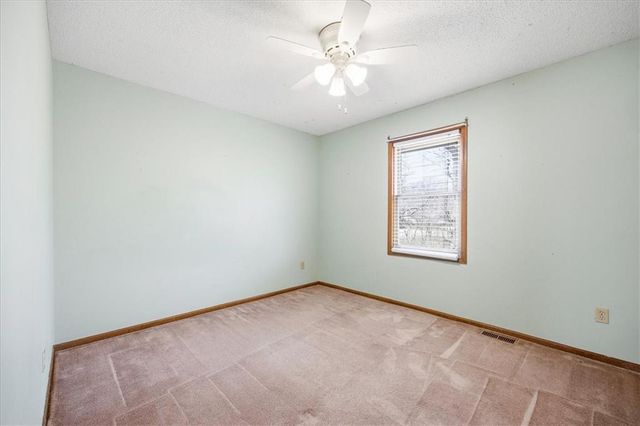 1104 SE 7th Street, Lee's Summit, MO 64063