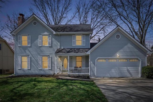 1104 SE 7th Street, Lee's Summit, MO 64063