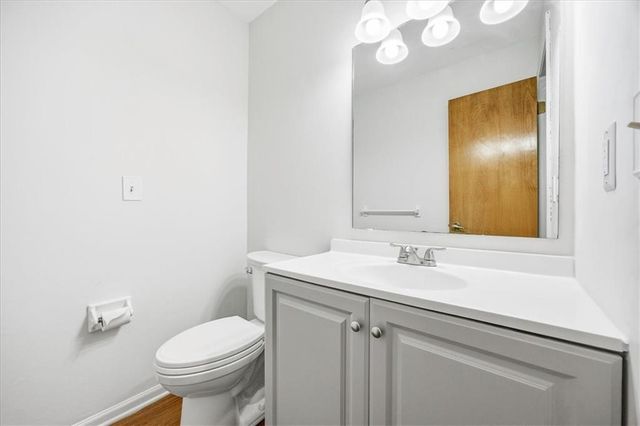 1104 SE 7th Street, Lee's Summit, MO 64063