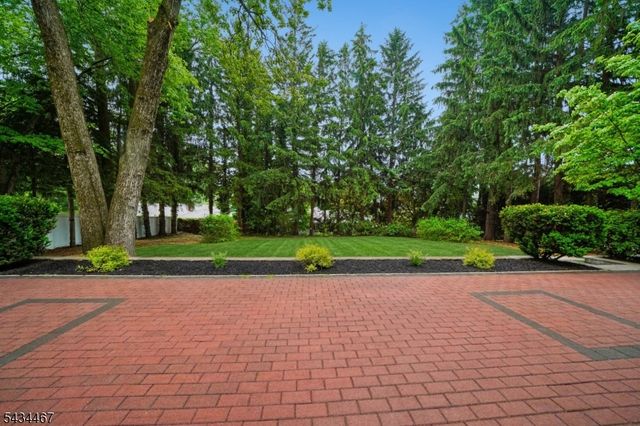 28 Fernhill Rd, Springfield Twp., NJ 07081