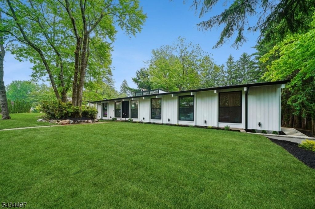 28 Fernhill Rd, Springfield Twp., NJ 07081