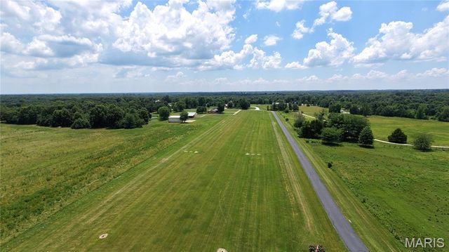 25 Barnstormer Lane, Unincorporated, MO 63348