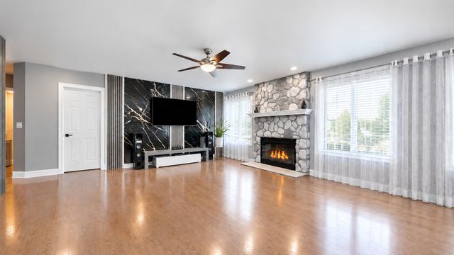 6142 AUTUMN RIDGE Drive, Plainfield, IL 60586