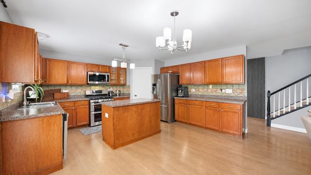 6142 AUTUMN RIDGE Drive, Plainfield, IL 60586