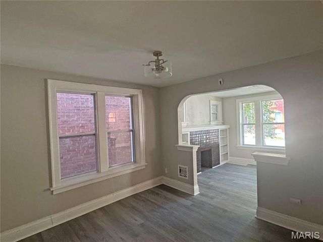 3716 Minnesota Avenue, St Louis, MO 63118