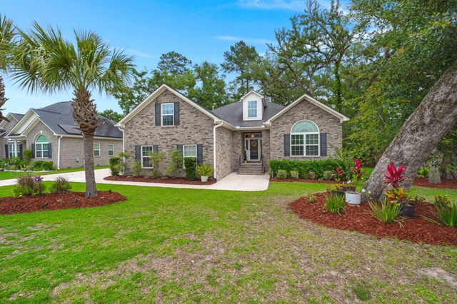 5528 Crescent View Drive, North Charleston, SC 29420