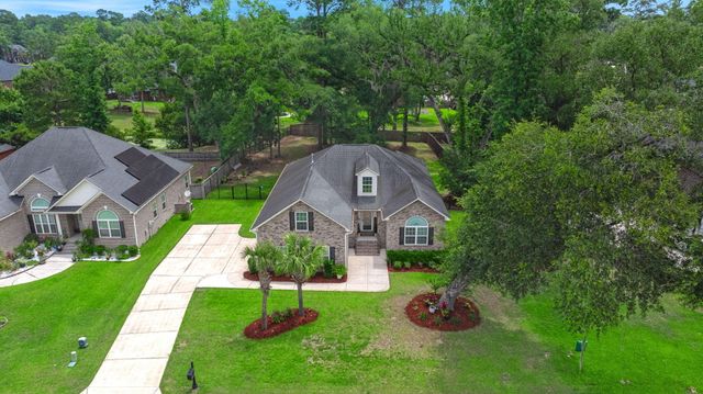 5528 Crescent View Drive, North Charleston, SC 29420