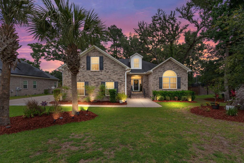 5528 Crescent View Drive, North Charleston, SC 29420