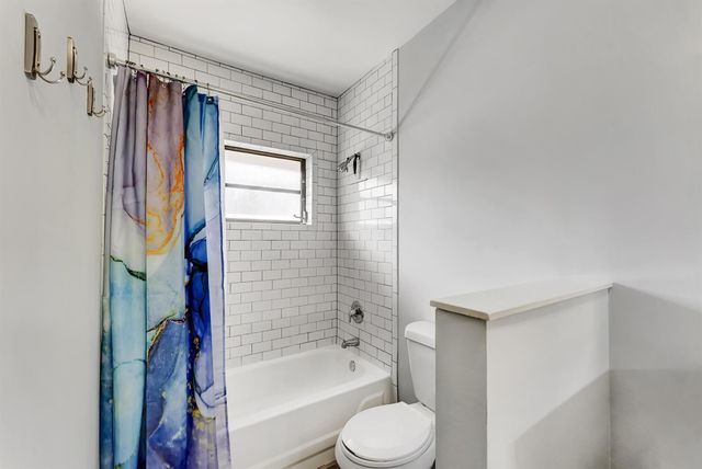 10306 Greentrail Drive N, Boynton Beach, FL 33436