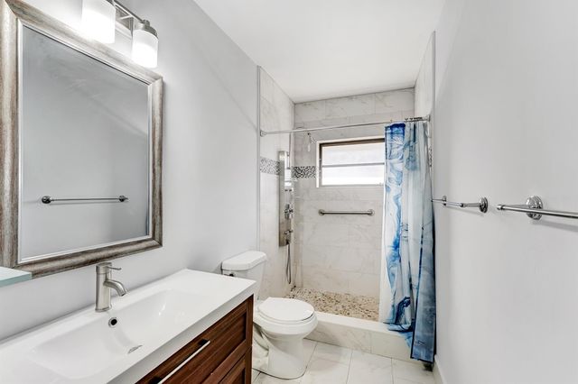 10306 Greentrail Drive N, Boynton Beach, FL 33436