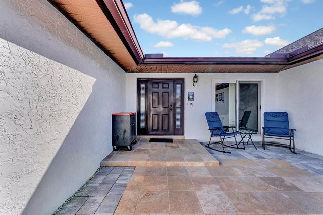 10306 Greentrail Drive N, Boynton Beach, FL 33436