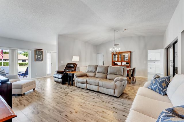 10306 Greentrail Drive N, Boynton Beach, FL 33436