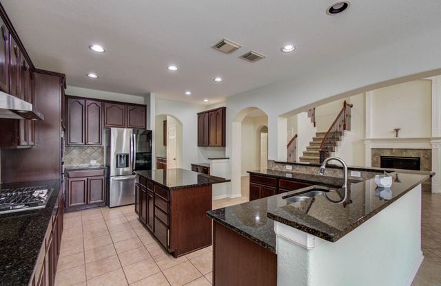 11704 Shoal Landing, Pearland, TX 77584