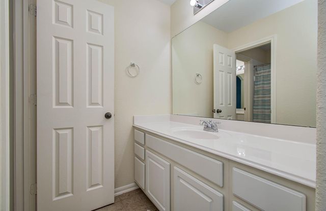 11704 Shoal Landing, Pearland, TX 77584