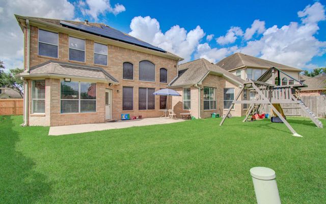 11704 Shoal Landing, Pearland, TX 77584
