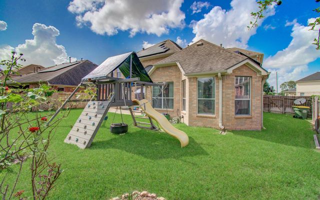 11704 Shoal Landing, Pearland, TX 77584