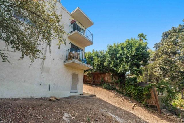 2520 collier Avenue, San Diego, CA 92116