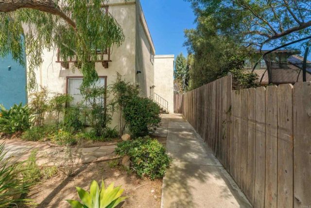 2520 collier Avenue, San Diego, CA 92116