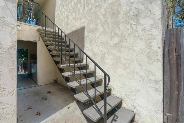 2520 collier Avenue, San Diego, CA 92116