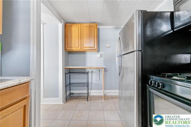 417 McCartney 1, Easton, PA 18042