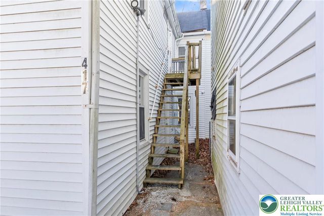 417 McCartney 1, Easton, PA 18042