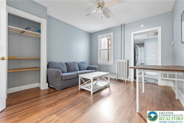 417 McCartney 1, Easton, PA 18042