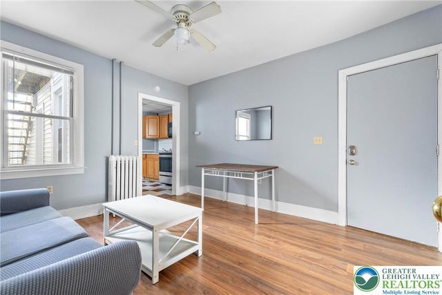 417 McCartney 1, Easton, PA 18042