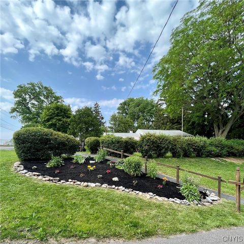 110 Trent Lane, Camillus, NY 13031