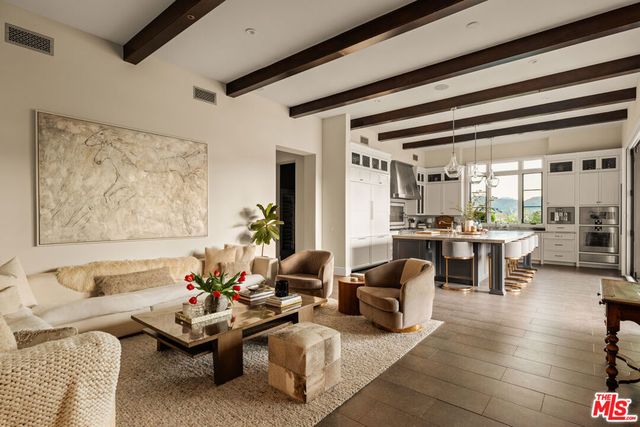 26769 Mulholland Highway, Calabasas, CA 91302