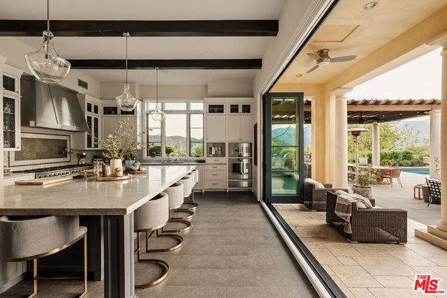 26769 Mulholland Highway, Calabasas, CA 91302