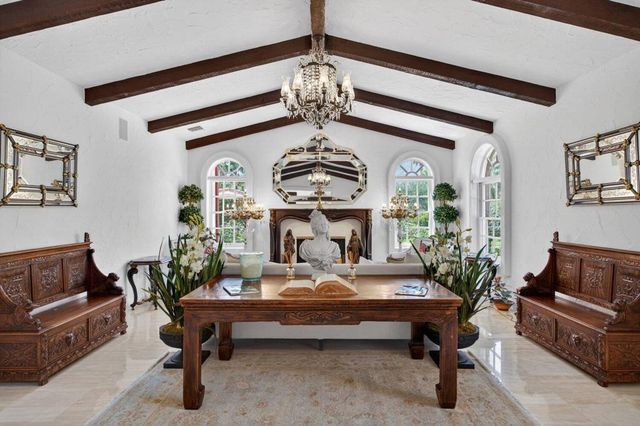 1677 Hillview, Palm Springs, CA 92264