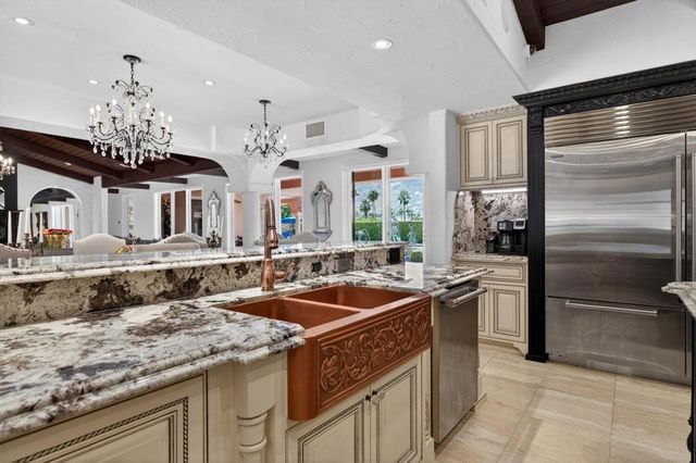 1677 Hillview, Palm Springs, CA 92264