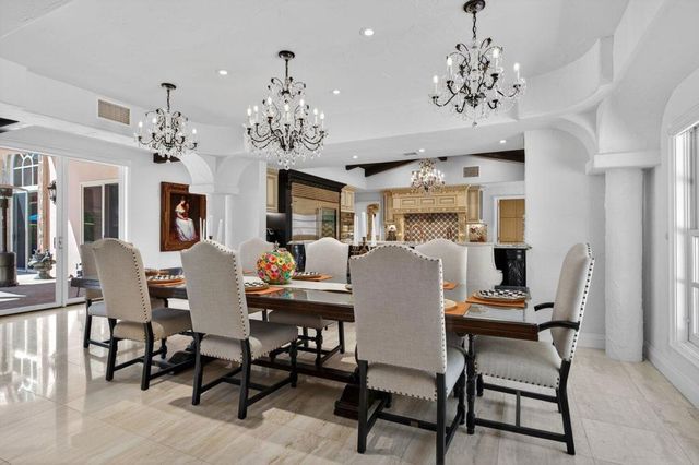 1677 Hillview, Palm Springs, CA 92264