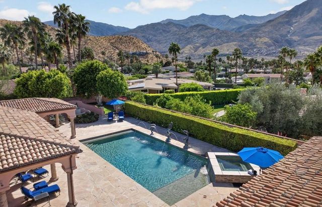 1677 Hillview, Palm Springs, CA 92264
