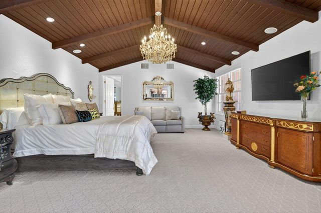 1677 Hillview, Palm Springs, CA 92264