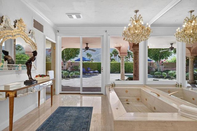 1677 Hillview, Palm Springs, CA 92264