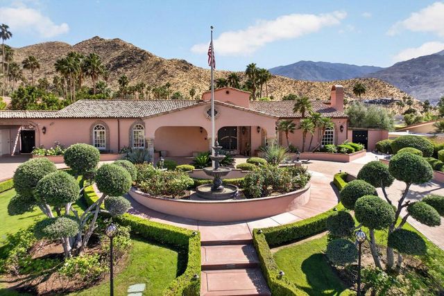 1677 Hillview, Palm Springs, CA 92264