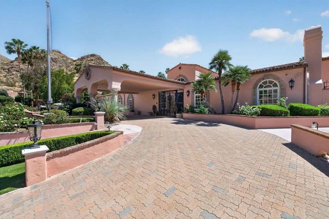 1677 Hillview, Palm Springs, CA 92264