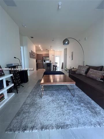 8201 NW 41st St D-407, Doral, FL 33166