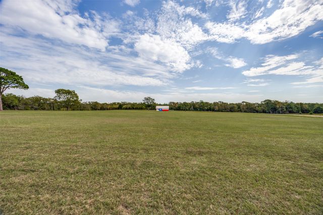 279 Lakeview Drive, Denison, TX 75020