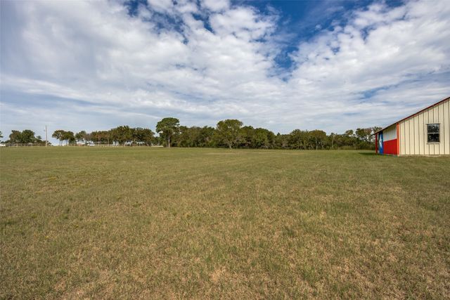 279 Lakeview Drive, Denison, TX 75020