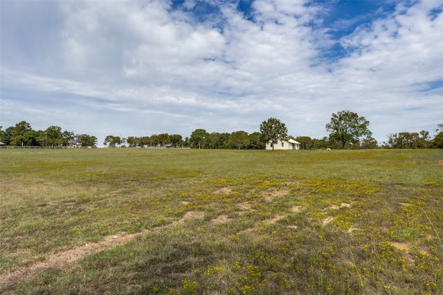 279 Lakeview Drive, Denison, TX 75020