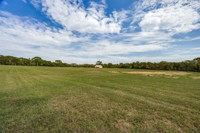 279 Lakeview Drive, Denison, TX 75020