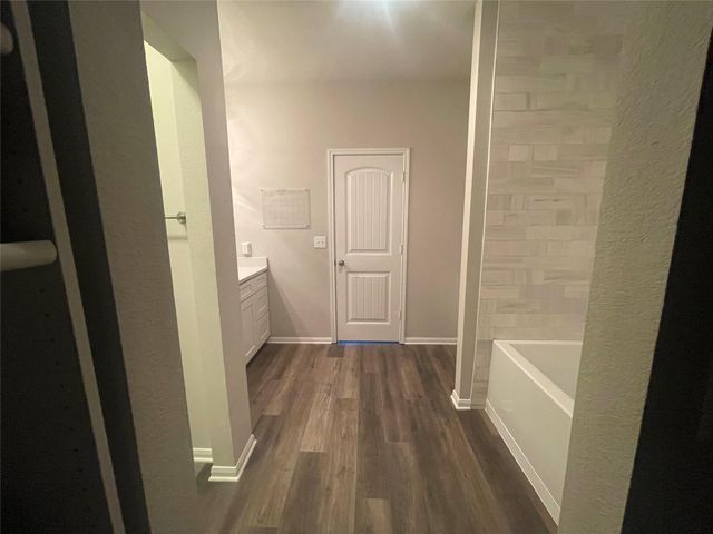 2315 Bettylou LN, Austin, TX 78754