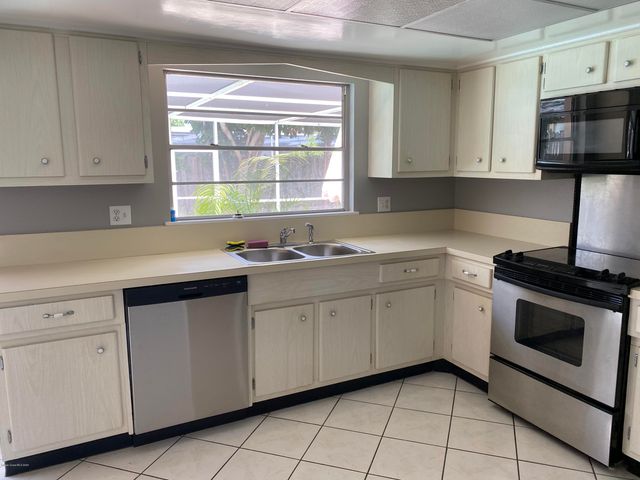 466 Gateway Drive, Merritt Island, FL 32952