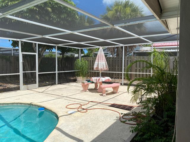 466 Gateway Drive, Merritt Island, FL 32952