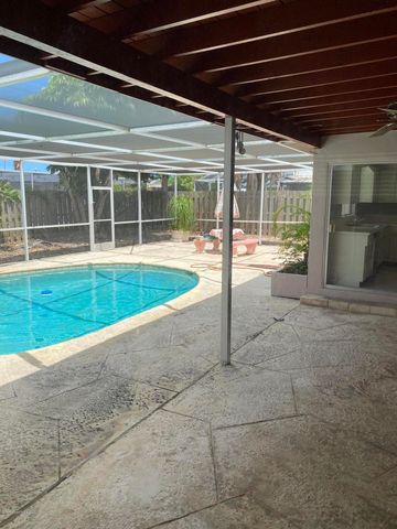 466 Gateway Drive, Merritt Island, FL 32952