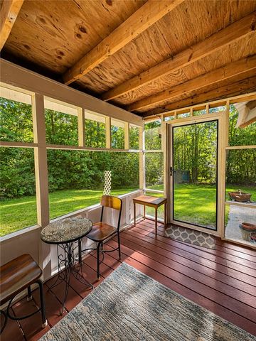 122 Arrington Drive, Fair Play, SC 29643