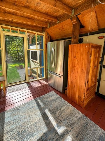 122 Arrington Drive, Fair Play, SC 29643